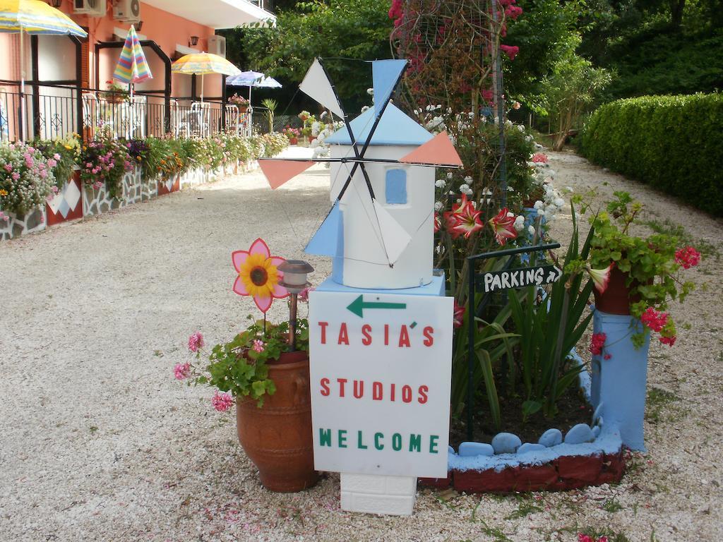 Tasia Studios Περιβόλι Εξωτερικό φωτογραφία